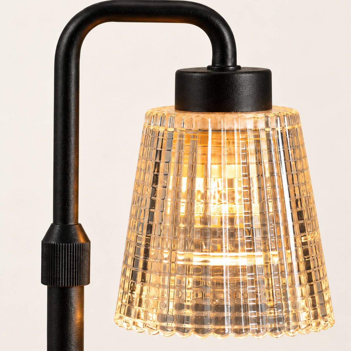 Dimmable Candle Warmer Lamp – Flameless Wax Melter for Cozy Nights - detail